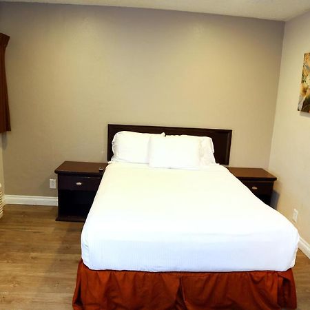 Anaheim Executive Inn & Suites Eksteriør bilde