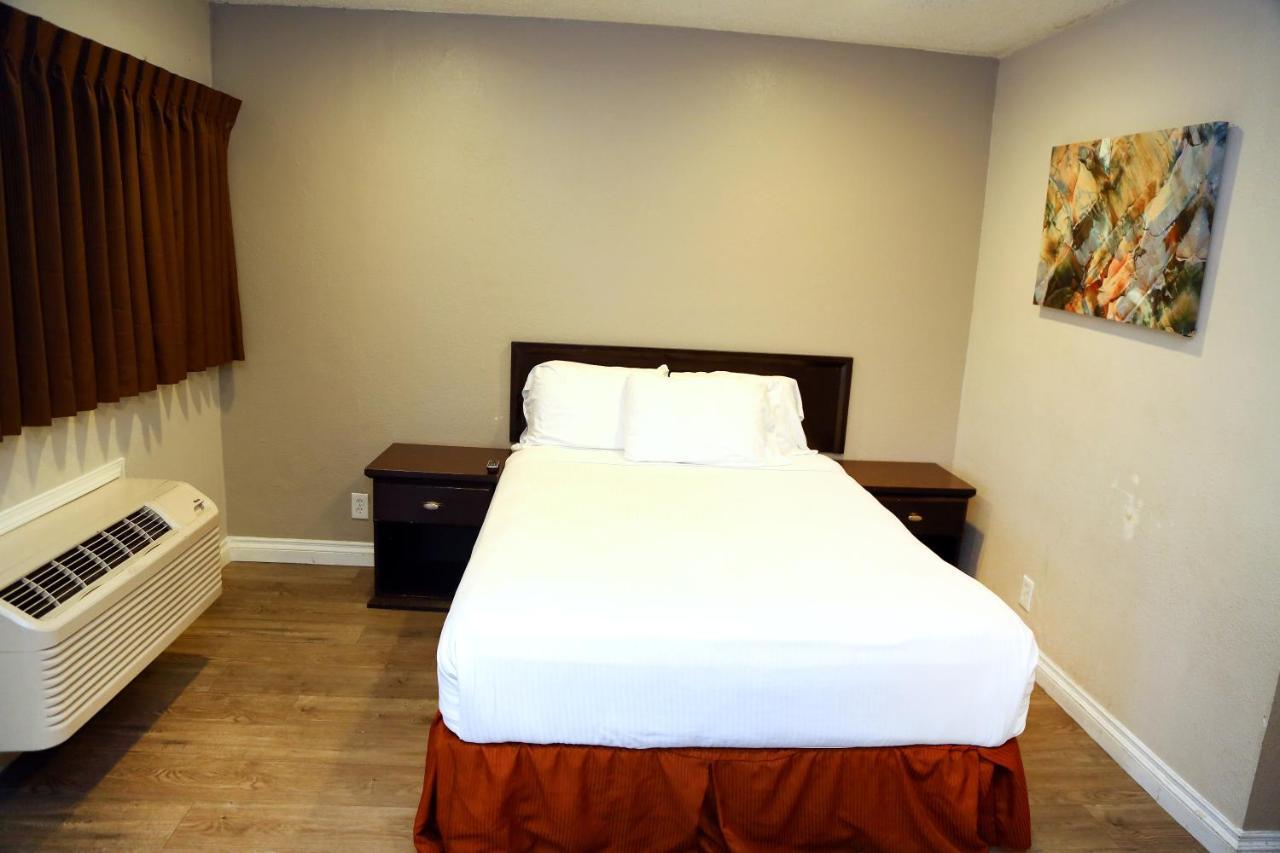 Anaheim Executive Inn & Suites Eksteriør bilde