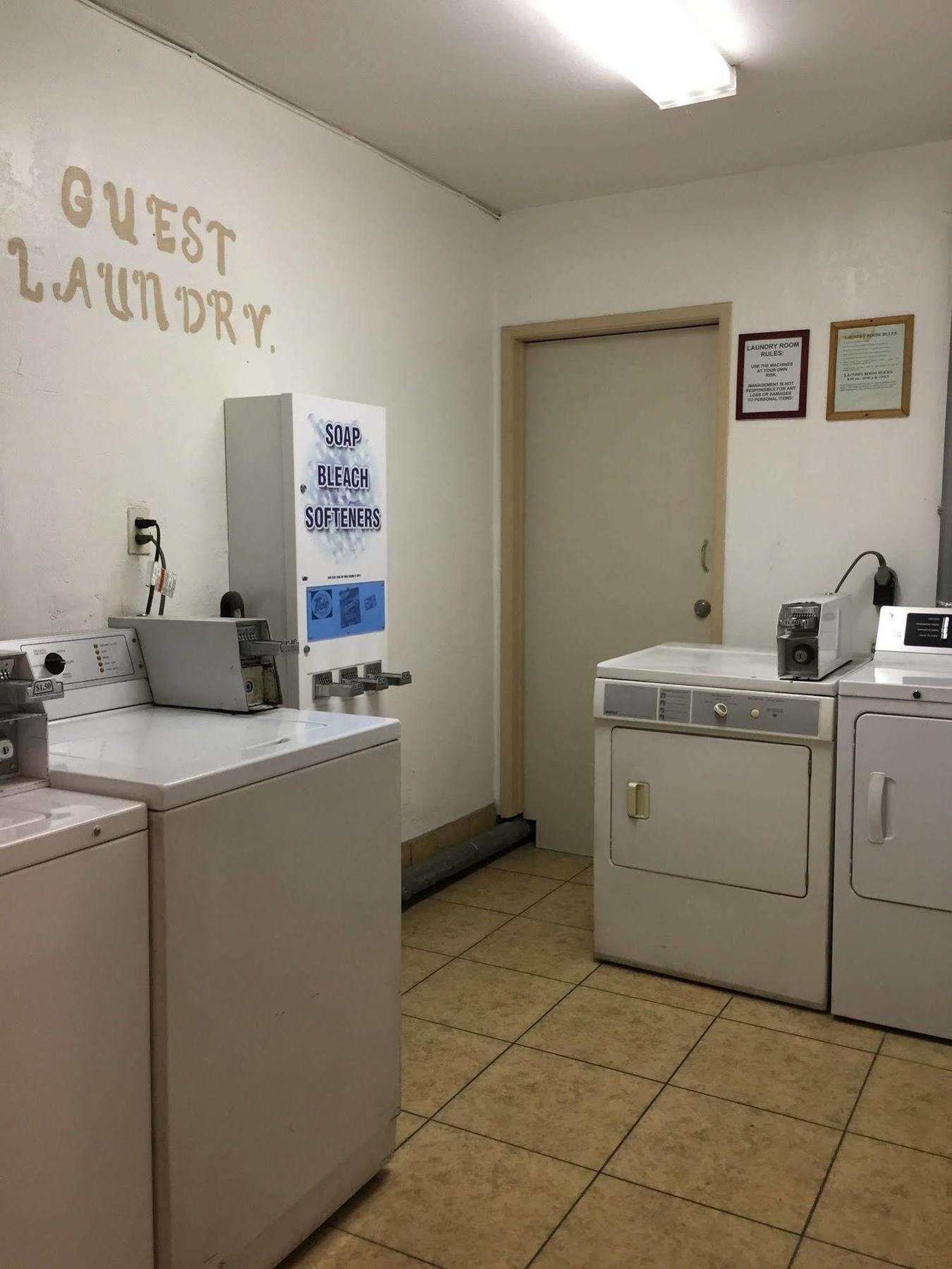 Anaheim Executive Inn & Suites Eksteriør bilde