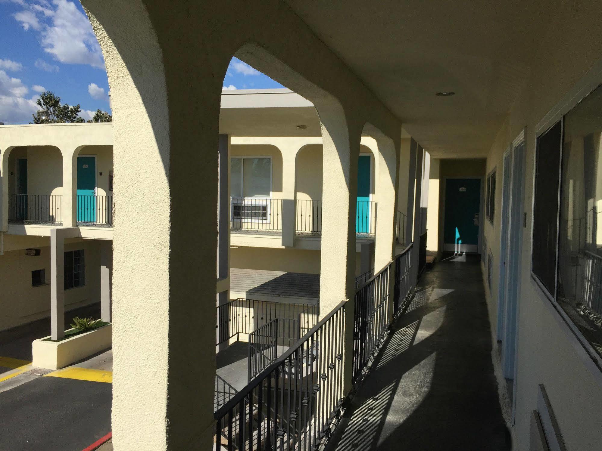 Anaheim Executive Inn & Suites Eksteriør bilde